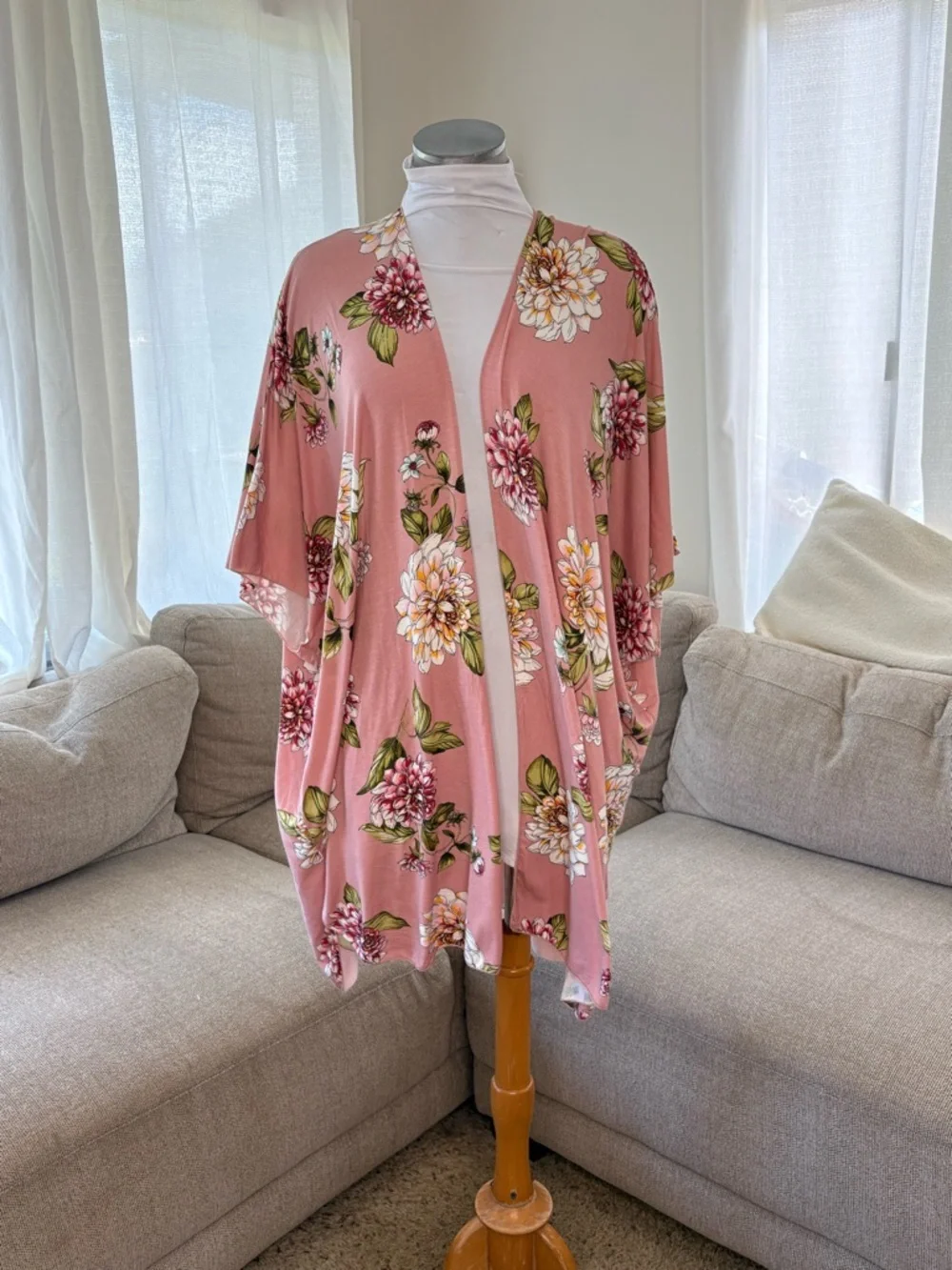 Chris & Carol Pastel Pink Floral Layering Cardigan Kimono